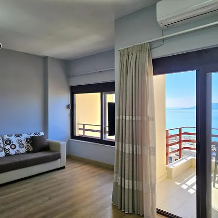 公寓 Cozy With Private Balcony, Sarandë
